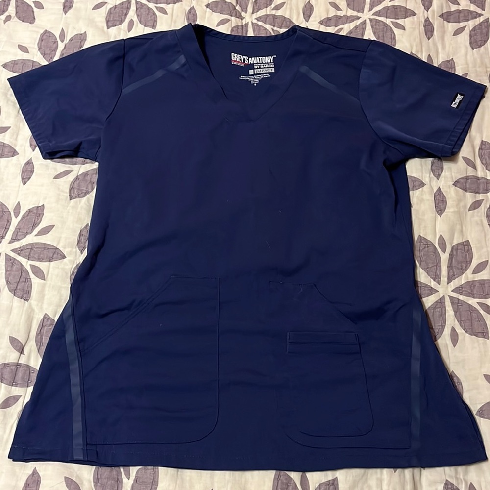 Grey’s Anatomy Impact Elevate Top (size Small, color Navy)